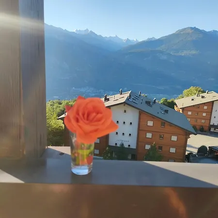 Montana La Cote Apartment *